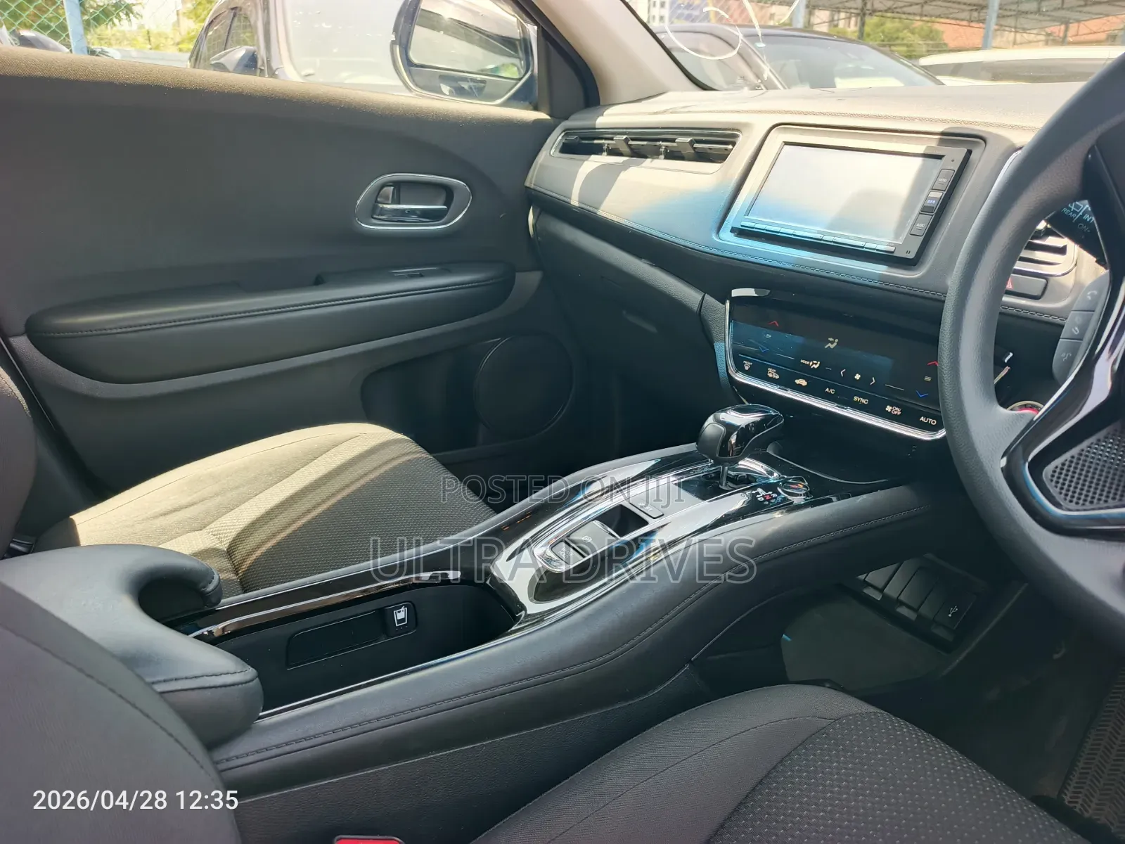 Honda Vezel 2019 White