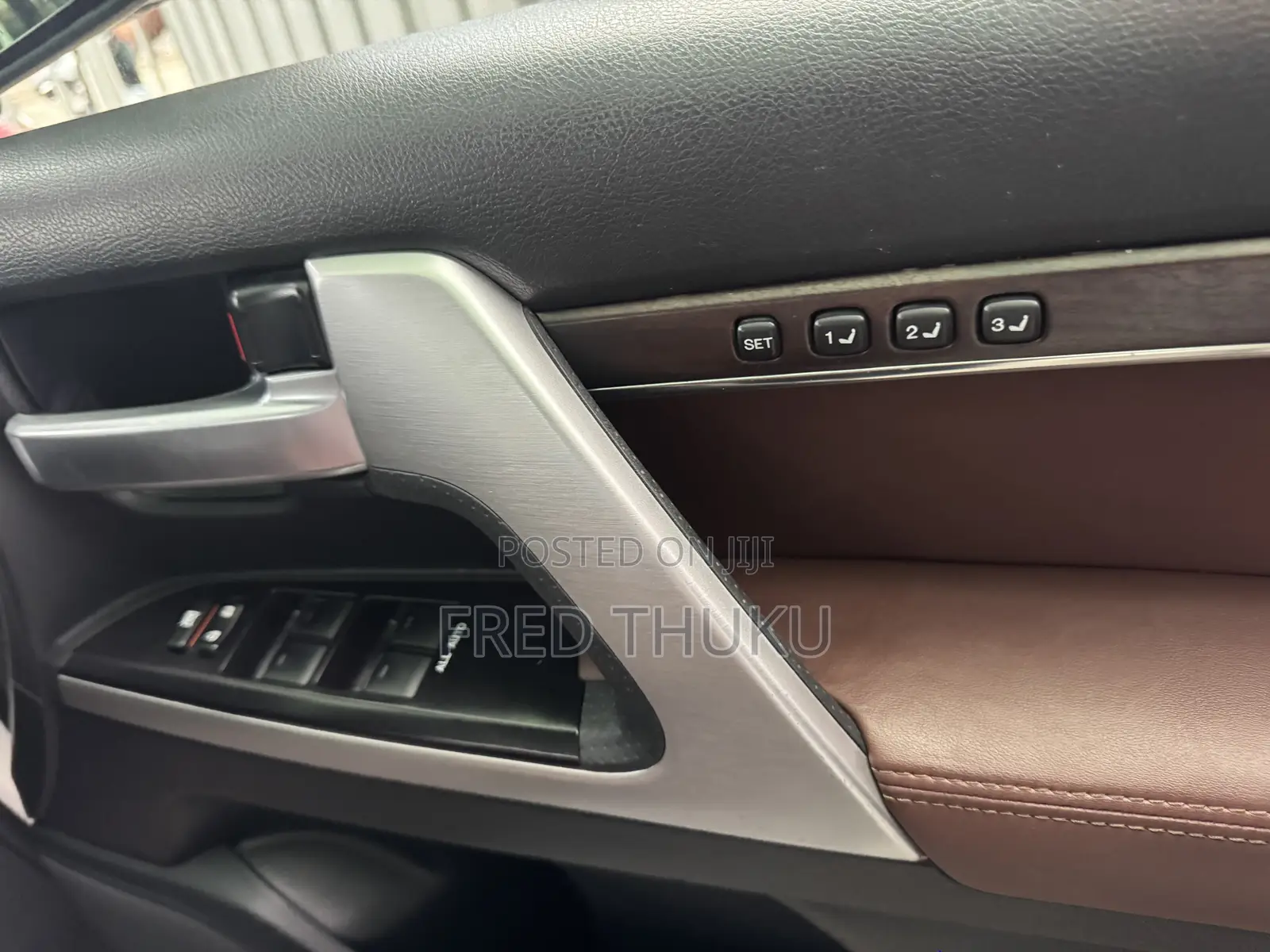 Toyota Land Cruiser 4.6 V8 ZX 2019 White