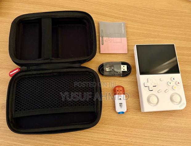 Anbernic Rg35xxpro With Protective Case - thumbnail 4