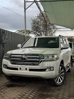 Toyota Land Cruiser 4.6 V8 ZX 2019 White