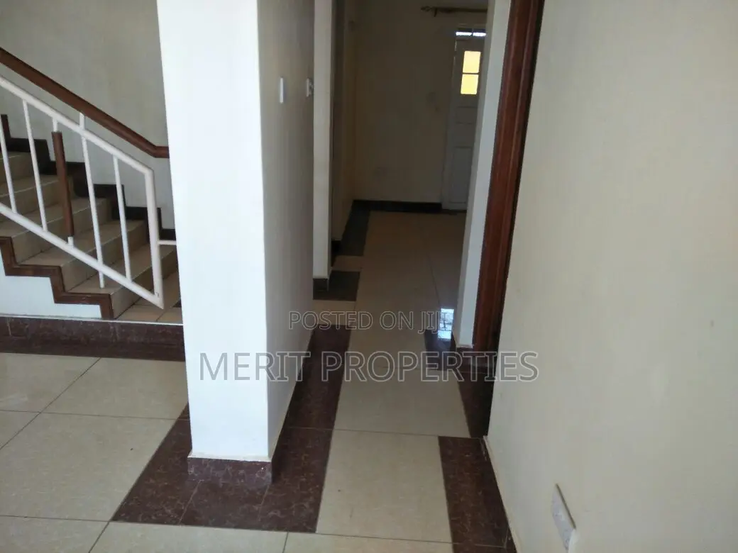Three Bedrooms All Ensuite With DSQ for Sale