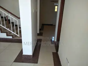 Three Bedrooms All Ensuite With DSQ for Sale