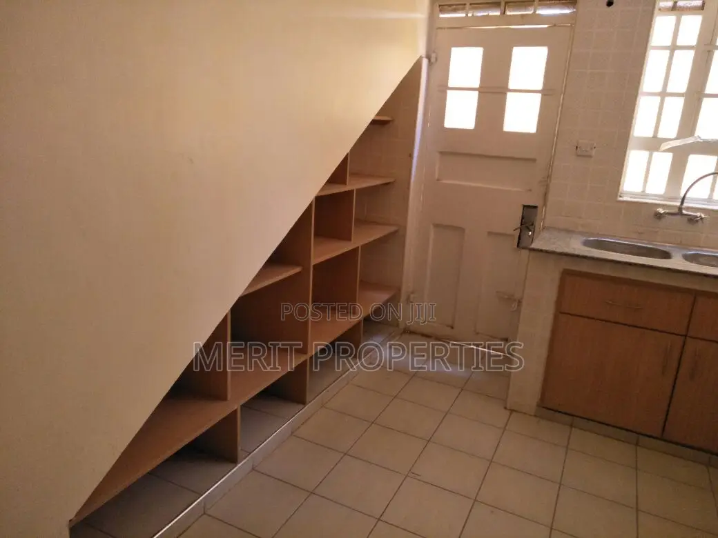 Three Bedrooms All Ensuite With DSQ for Sale