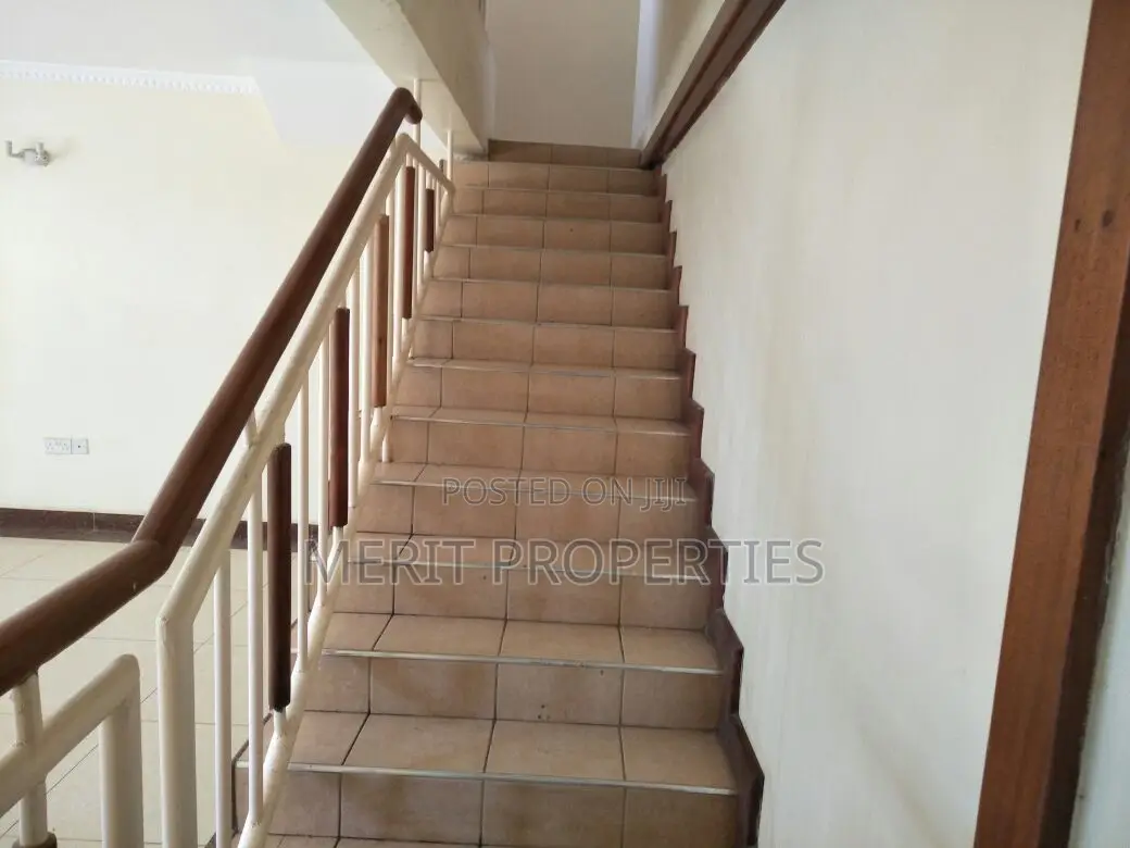 Three Bedrooms All Ensuite With DSQ for Sale