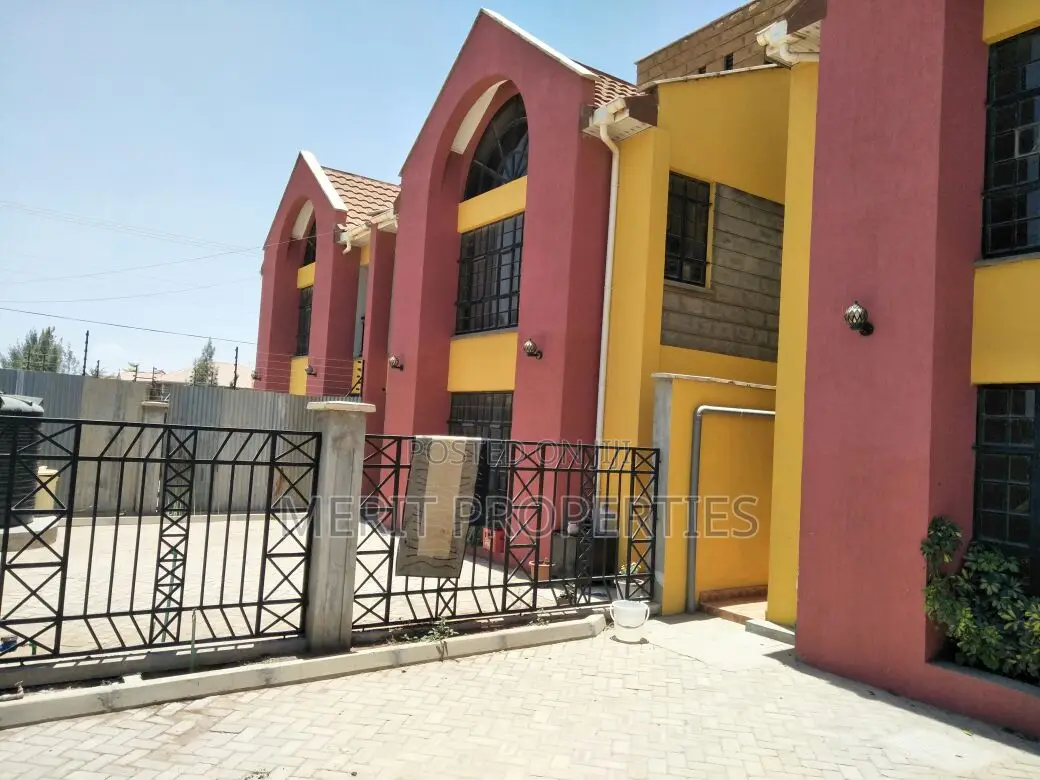 Three Bedrooms All Ensuite With DSQ for Sale