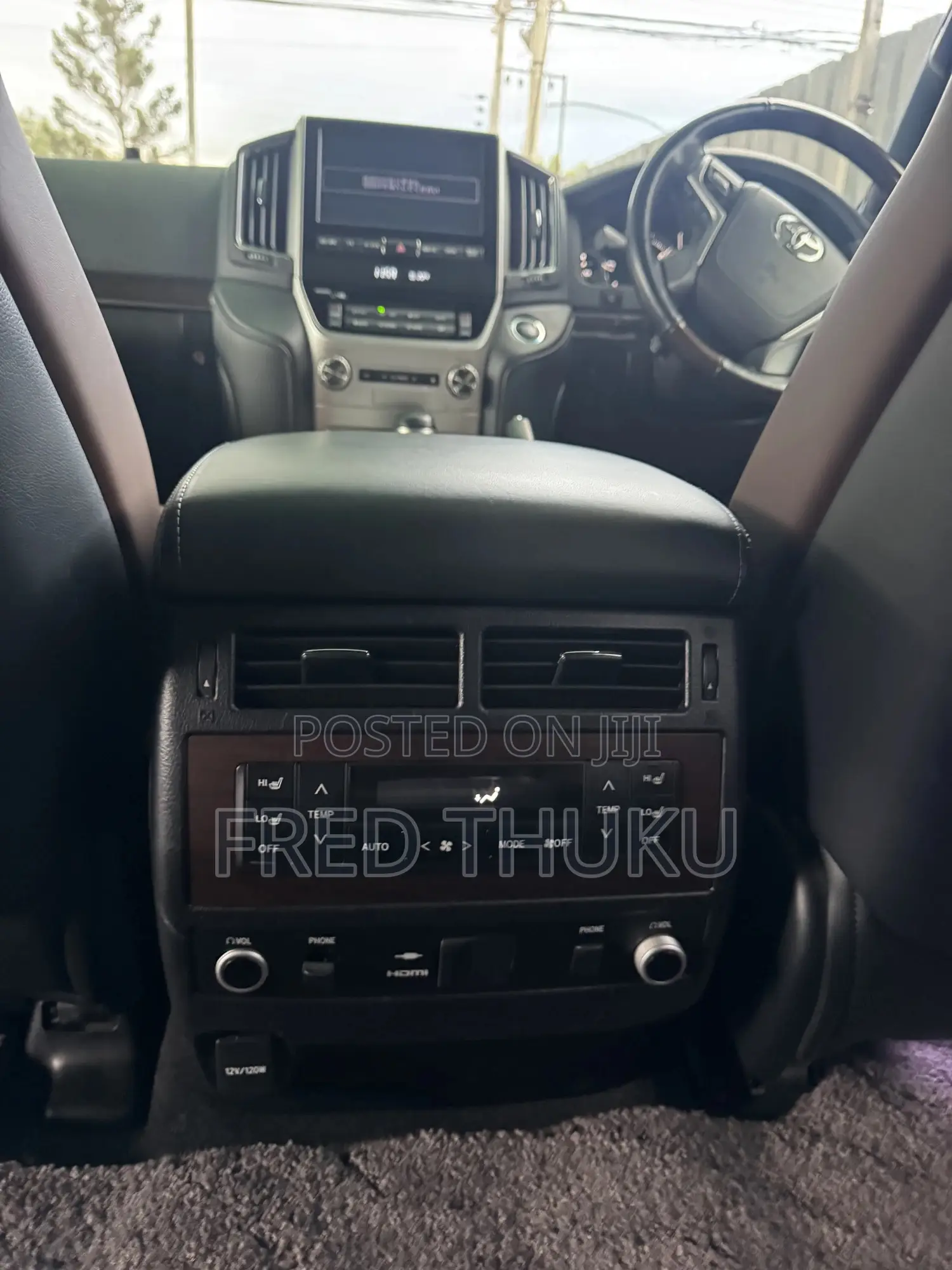 Toyota Land Cruiser 4.6 V8 ZX 2019 White