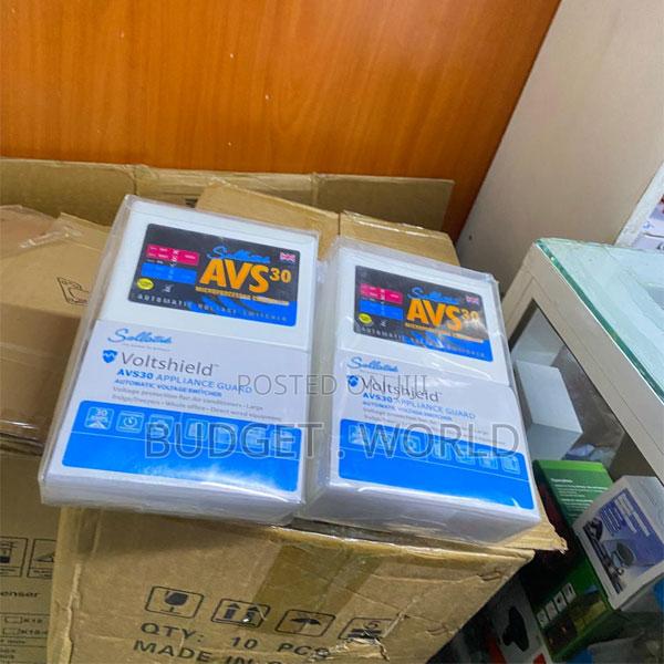 Avs30 Voltshield Voltage Protection Switcher for Home Business Equip