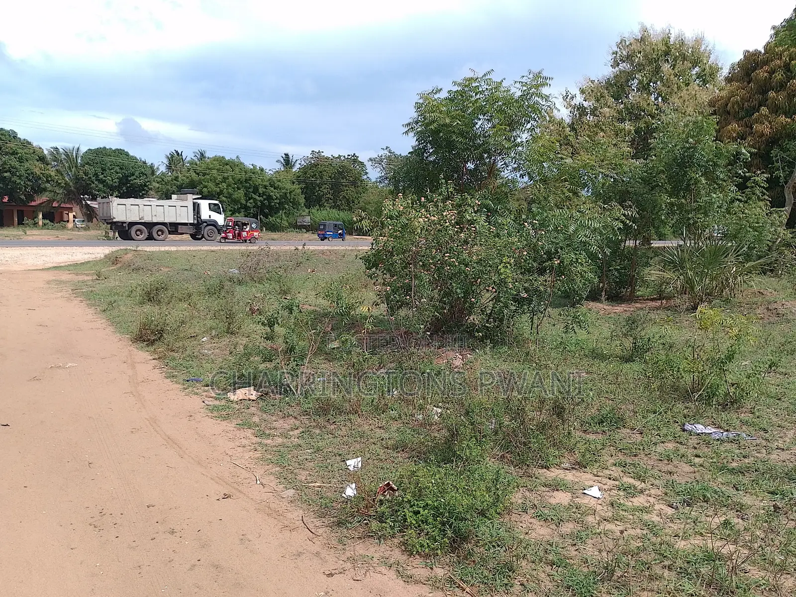 5 Acre Corner Plot| Borehole | Power| Highway Frontage | Tiwi-Kombani