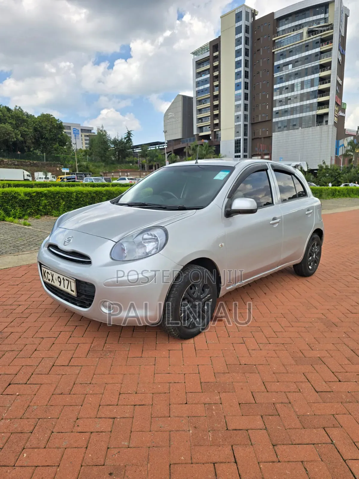 Nissan March 2011 Silver