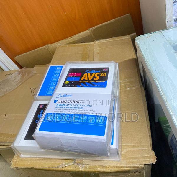 Sollatek Avs30 Voltshield 30a Automatic Voltage Protector for Heavy Ap