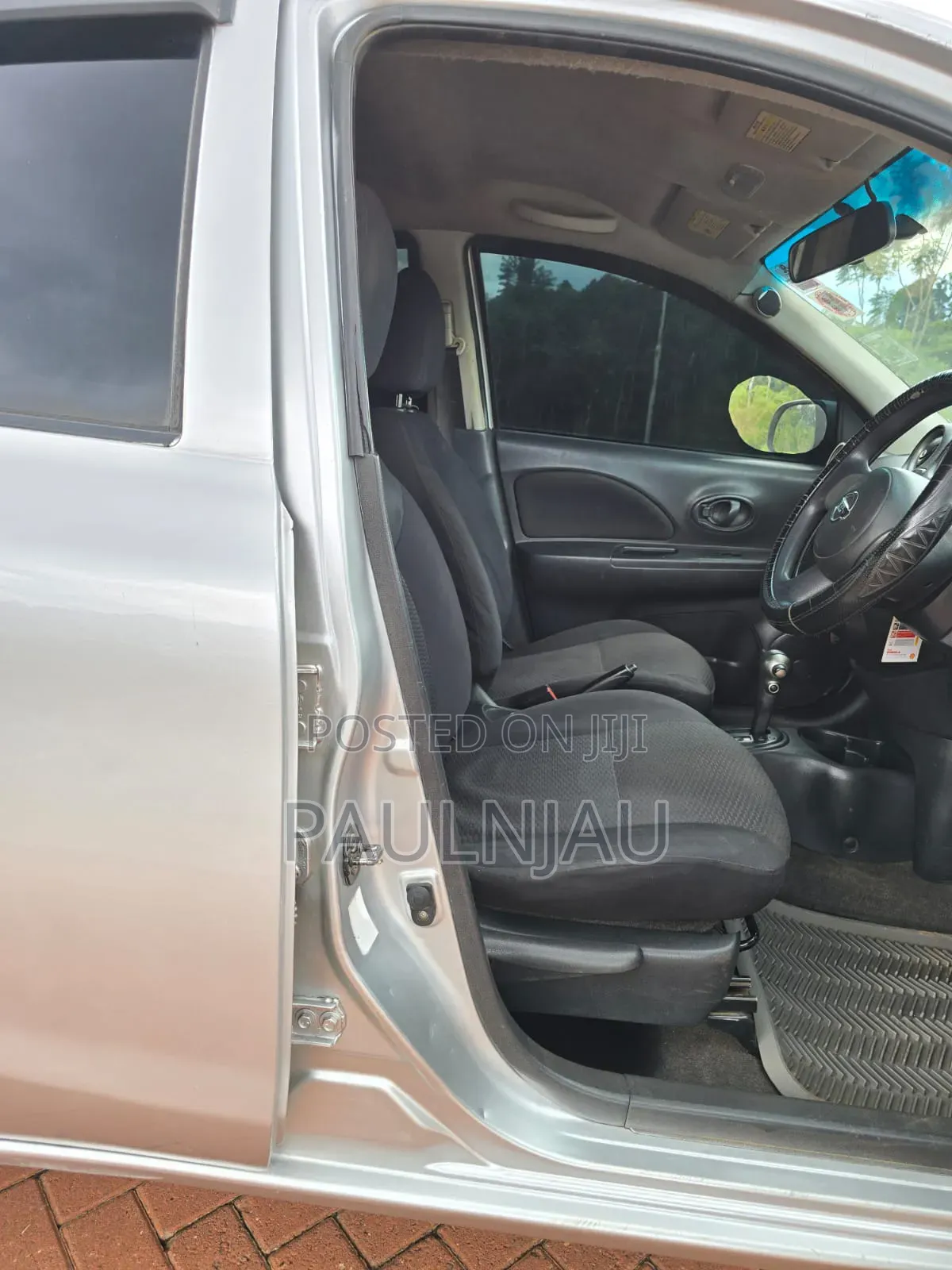 Nissan March 2011 Silver