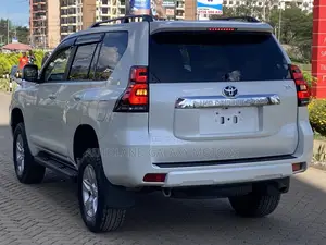 Toyota Land Cruiser Prado 2020 White