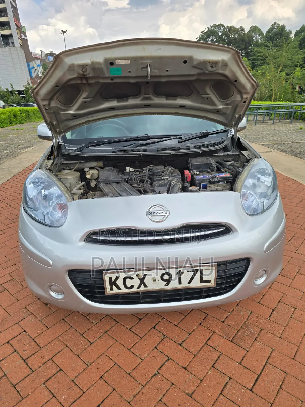 Nissan March 2011 Silver