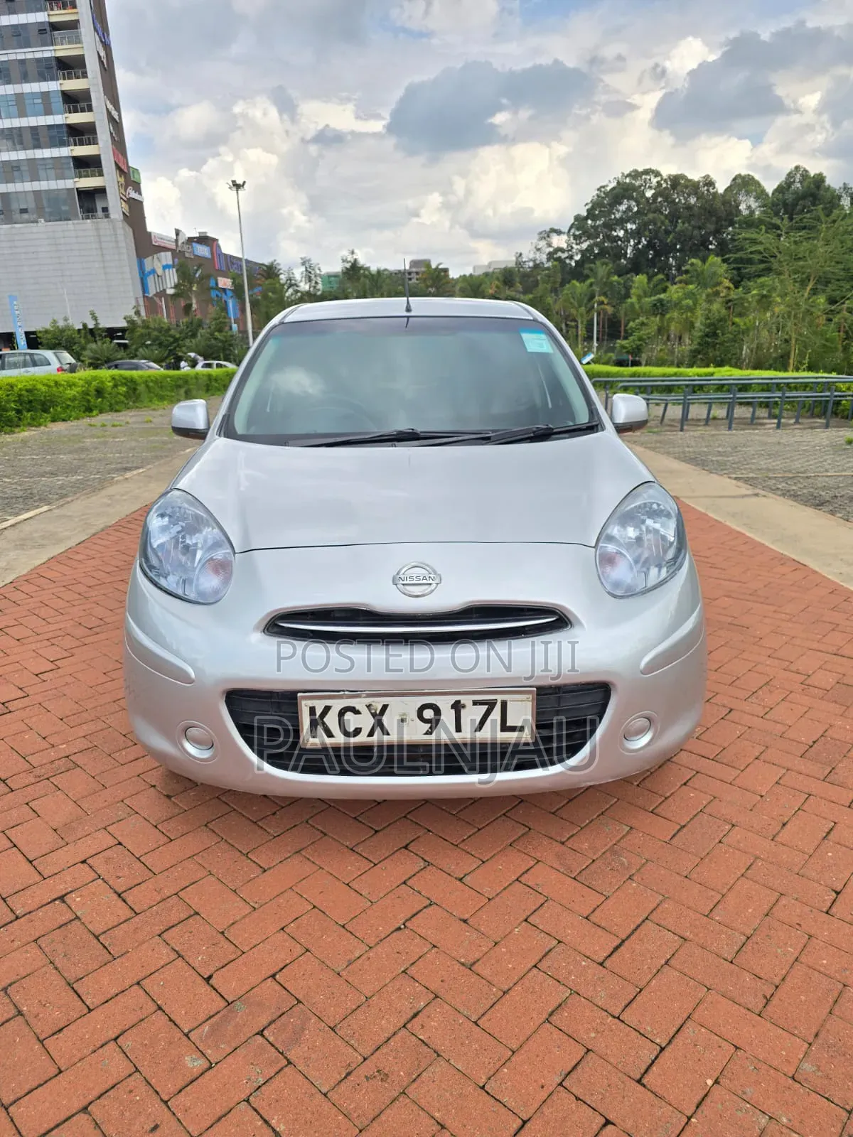 Nissan March 2011 Silver