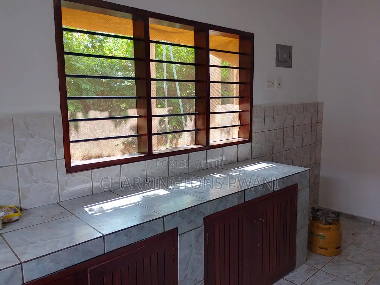 Furnished 2bdrm Bungalow in Diani for sale