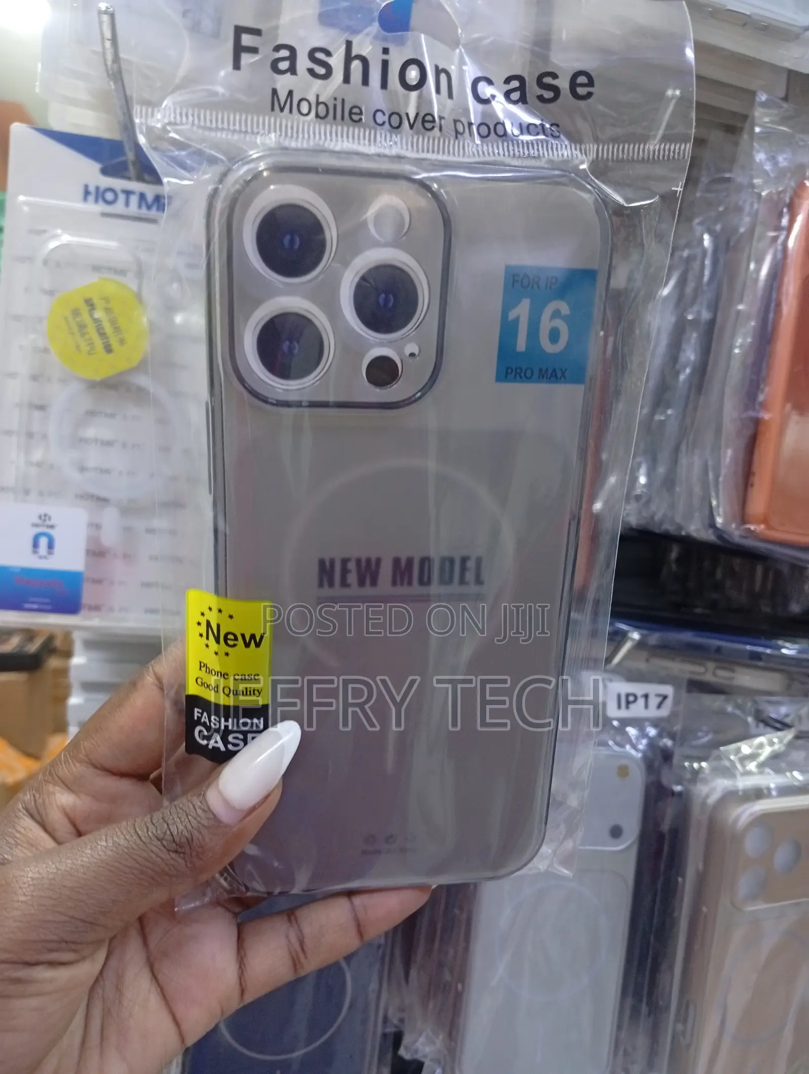 iPhone 16 Pro Max Magsafe-Compatible "Fashion Case"