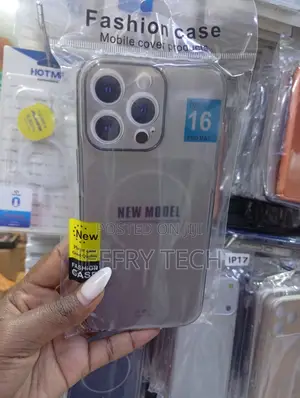 iPhone 16 Pro Max Magsafe-Compatible "Fashion Case"