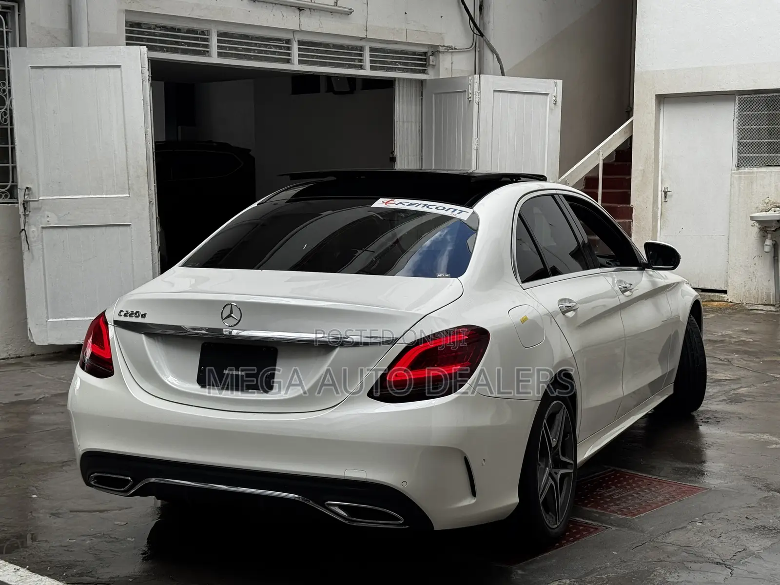Mercedes-Benz C220 Classic 2019 White