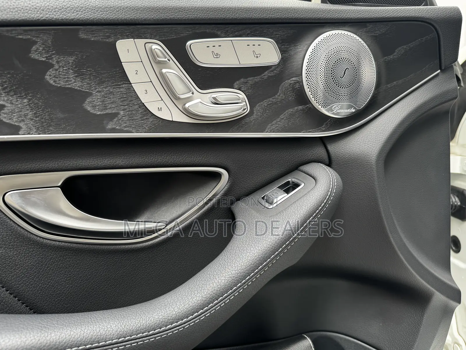 Mercedes-Benz C220 Classic 2019 White