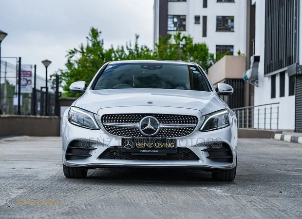 Mercedes-Benz C200 2019 Silver