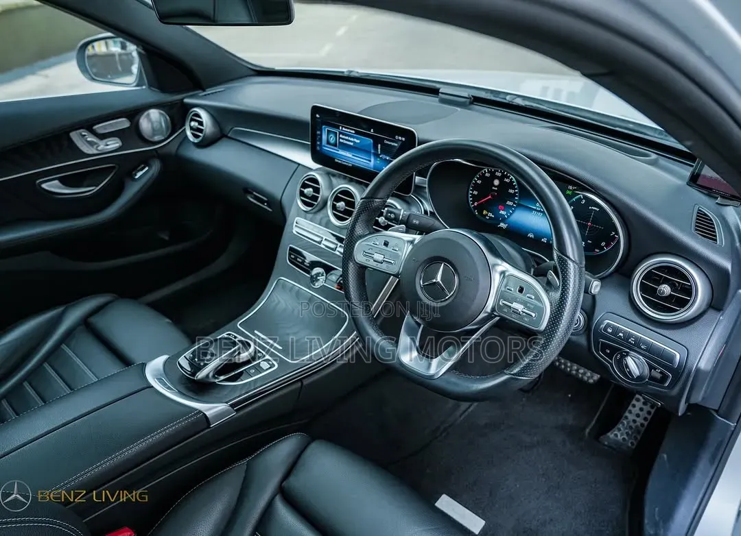 Mercedes-Benz C200 2019 Silver