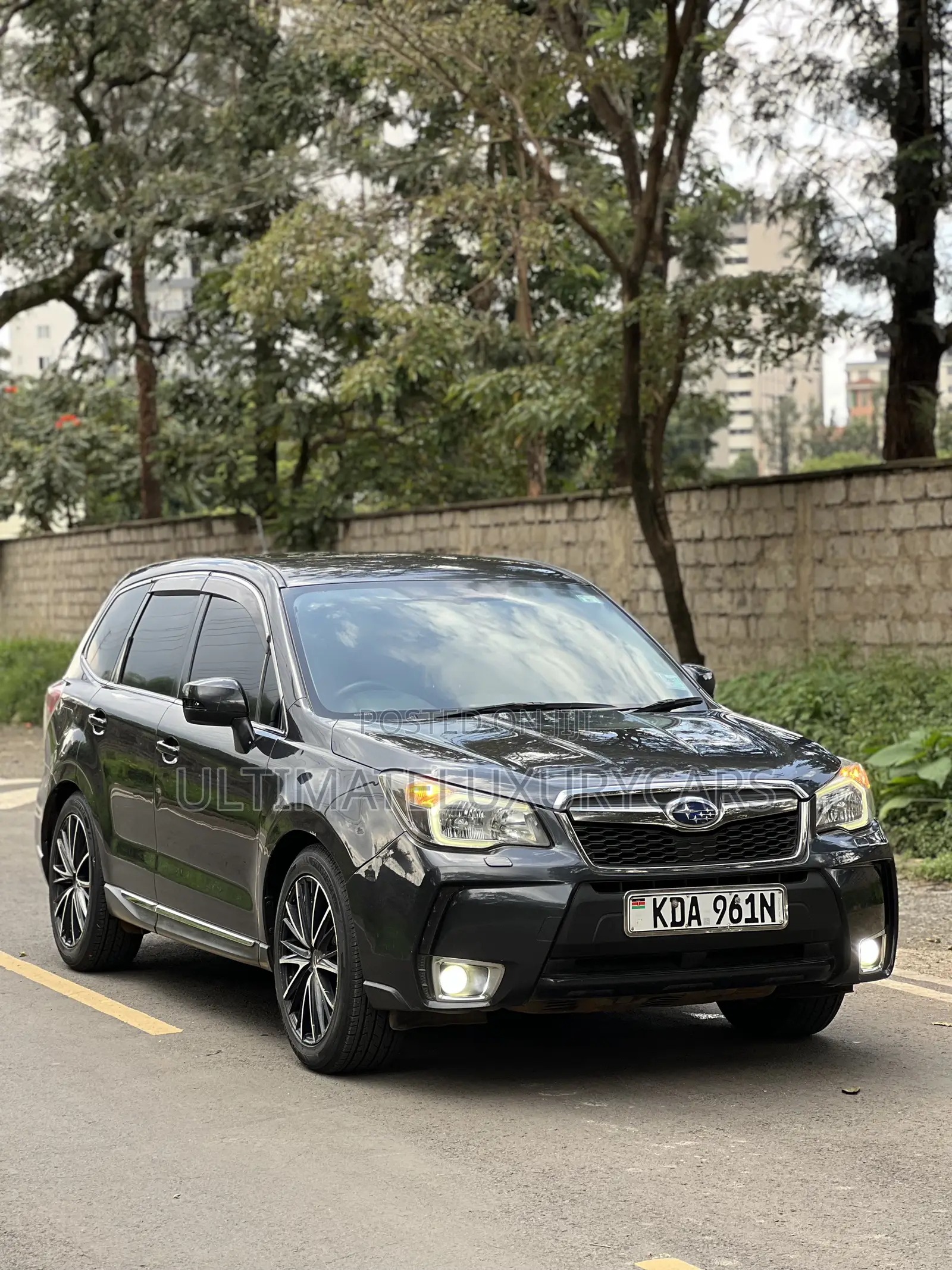 Subaru Forester 2.5i PZEV 4dr SUV AWD (2.5L 4cyl CVT) 2014 Gray