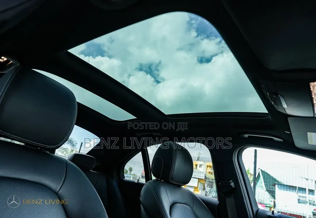 Mercedes-Benz C200 2019 White