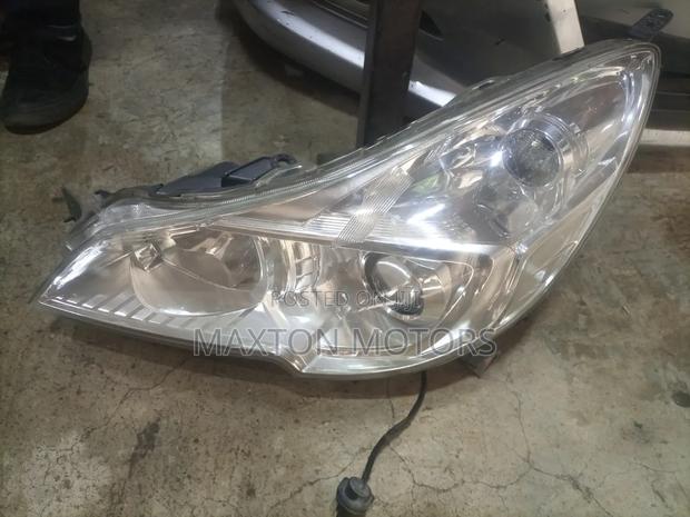 Headlight Subaru Br9 Legacy / Outback 2013