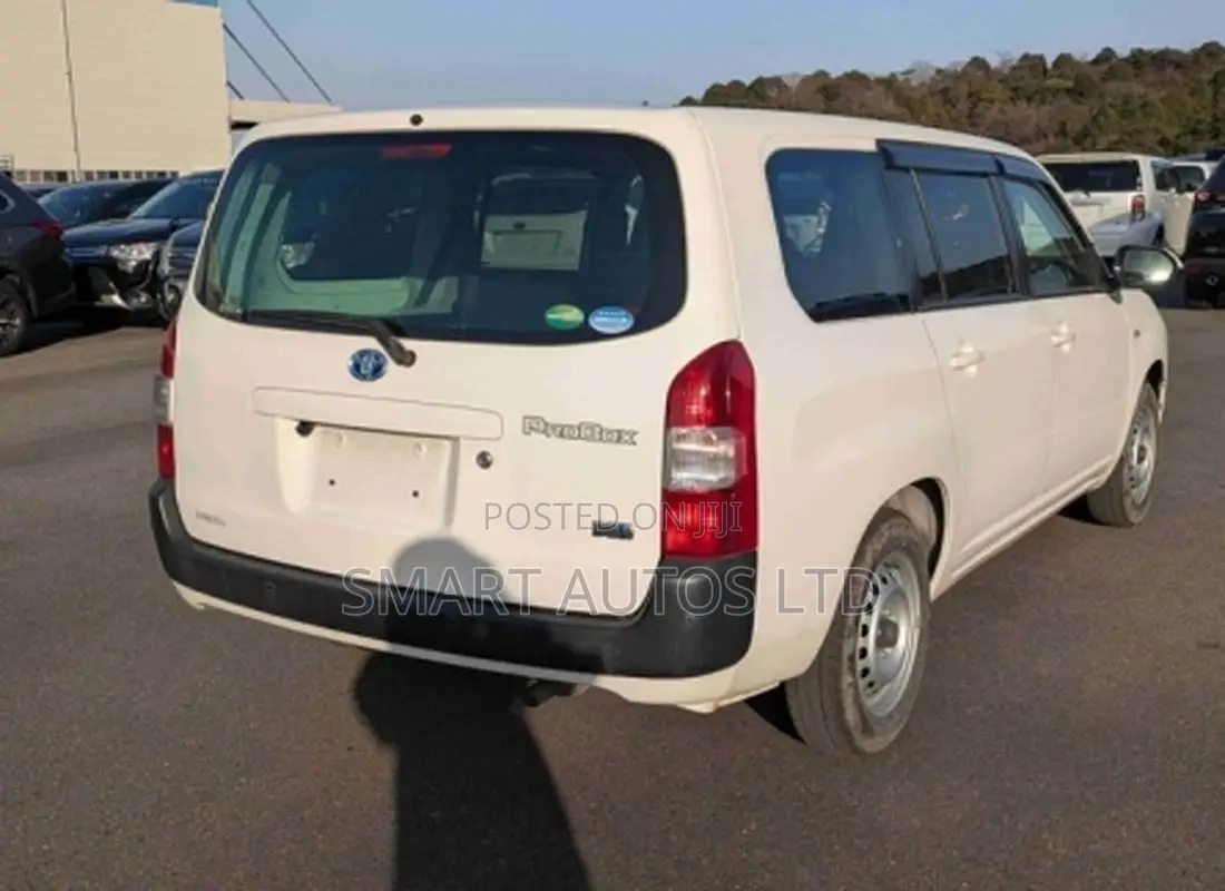 Toyota Probox 1.5 Hybrid DX Comfort 2020 Off white