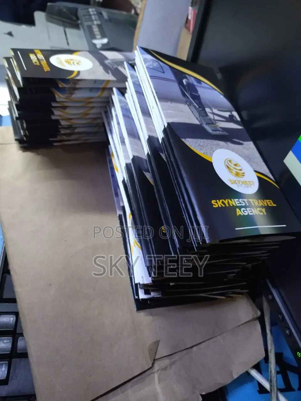 Bronchures Design and Print
