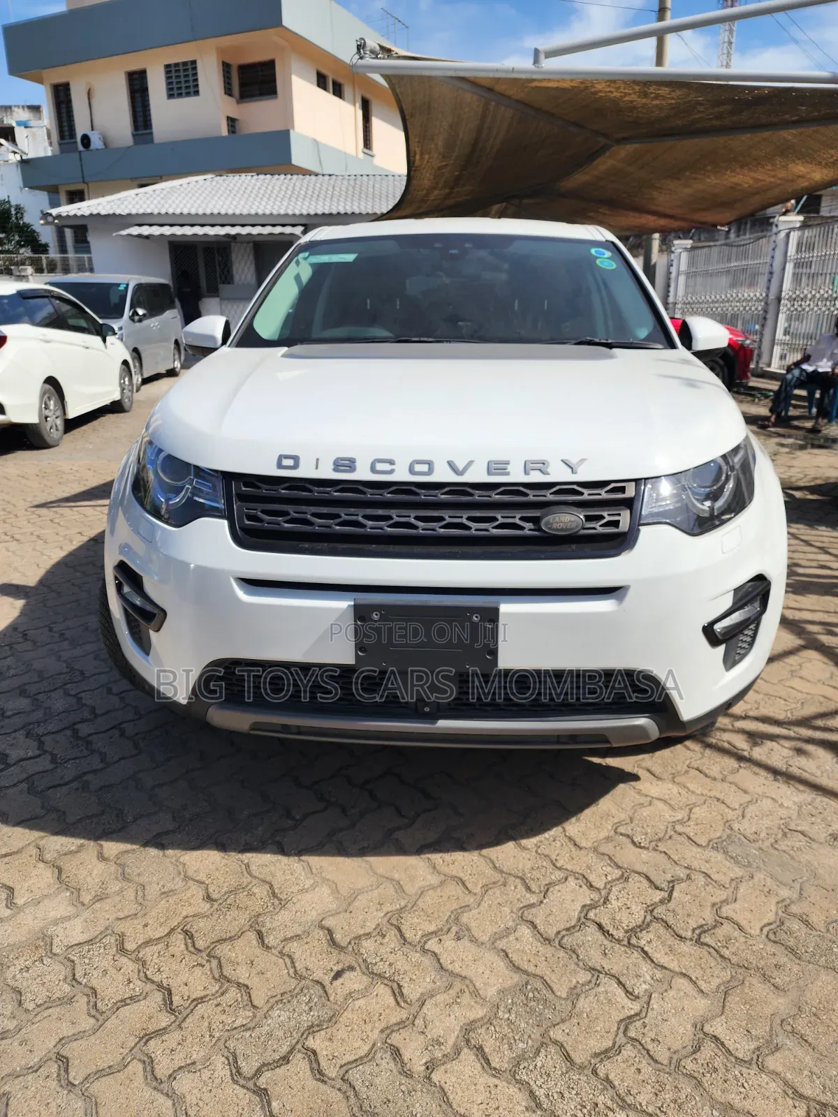 Land Rover Discovery Sport 2018 White