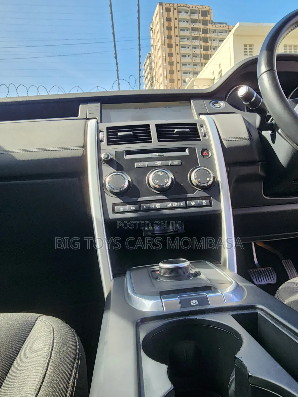 Land Rover Discovery Sport 2018 White