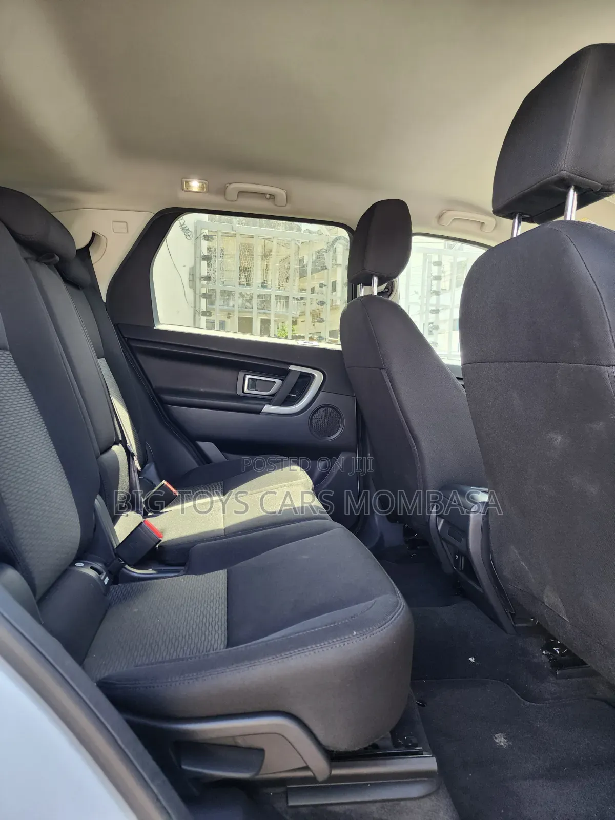 Land Rover Discovery Sport 2018 White