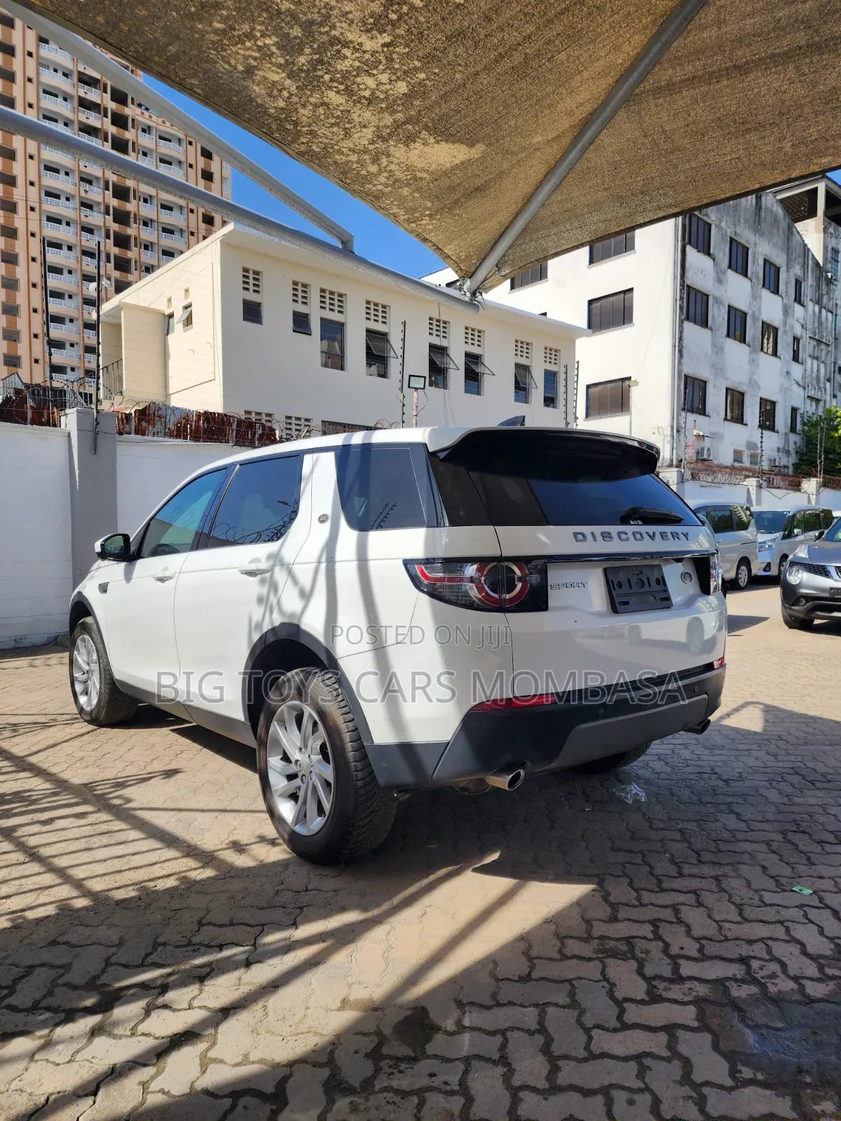 Land Rover Discovery Sport 2018 White