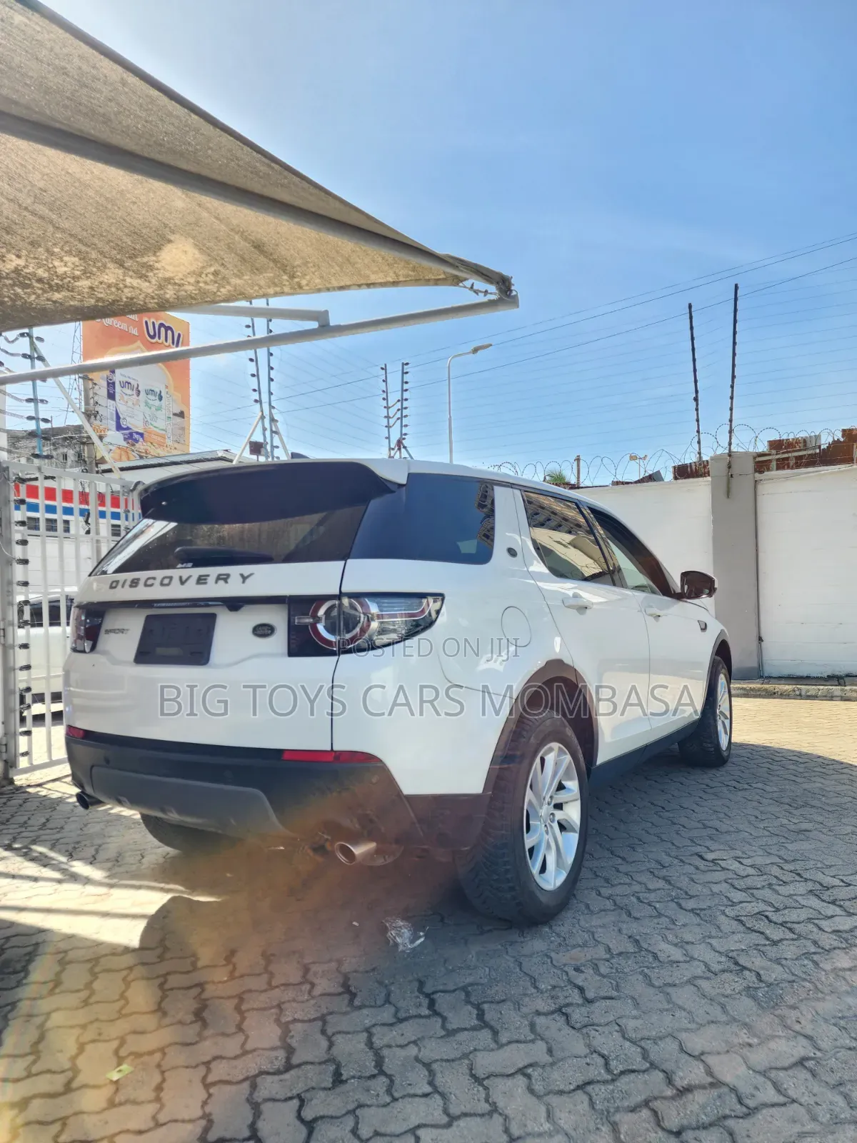 Land Rover Discovery Sport 2018 White
