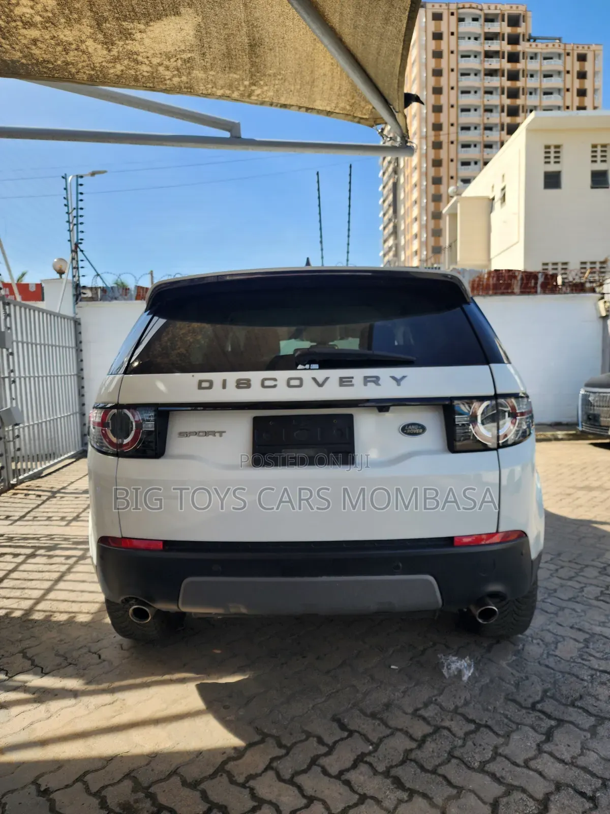 Land Rover Discovery Sport 2018 White