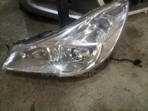 Headlight Subaru Br9 Legacy / Outback 2013