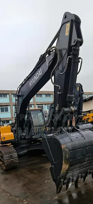 Hyundai 215 Excavator