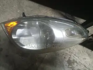 Nissan Note E11 Headlight Xenon