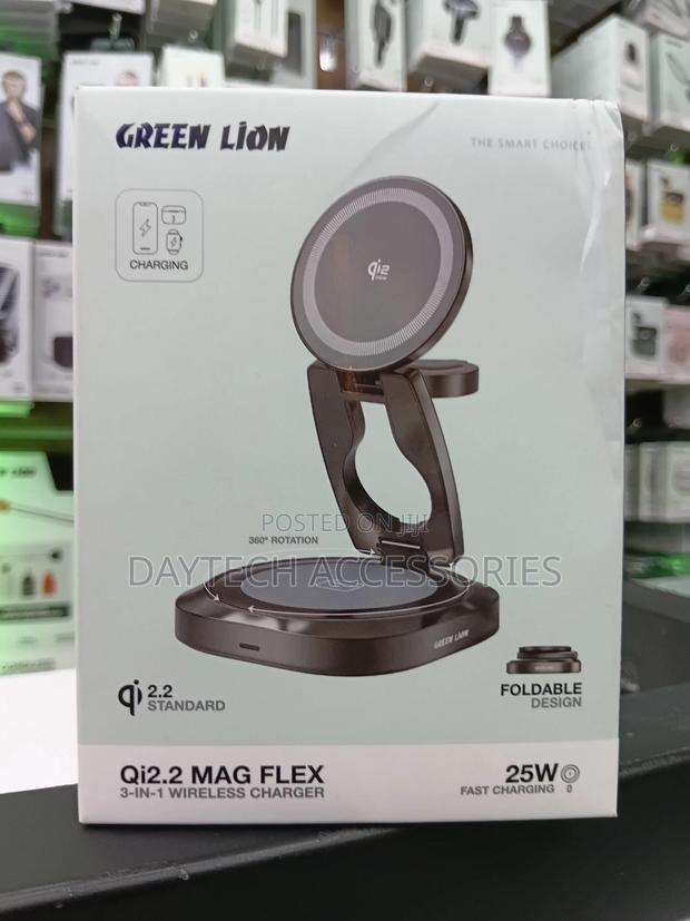 This Is the Green Lion Qi2.2 Mag Flex 3-in-1 Wireless Charger – Gray