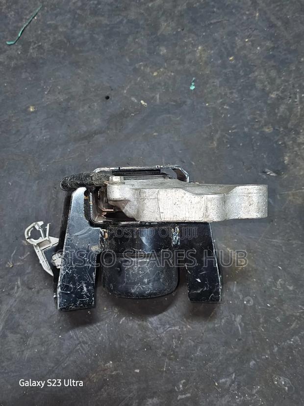 Engine Mount Swift 2015 - thumbnail 2