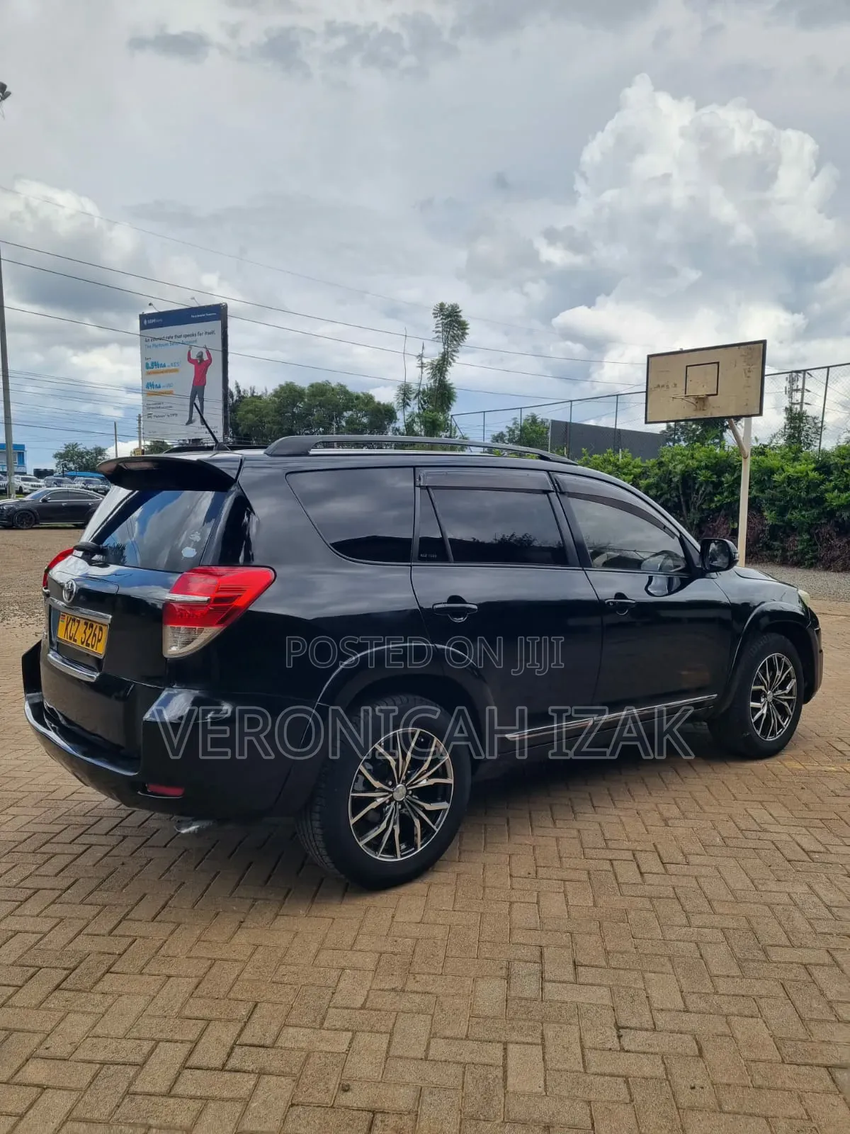 Toyota Vanguard 2013 Black