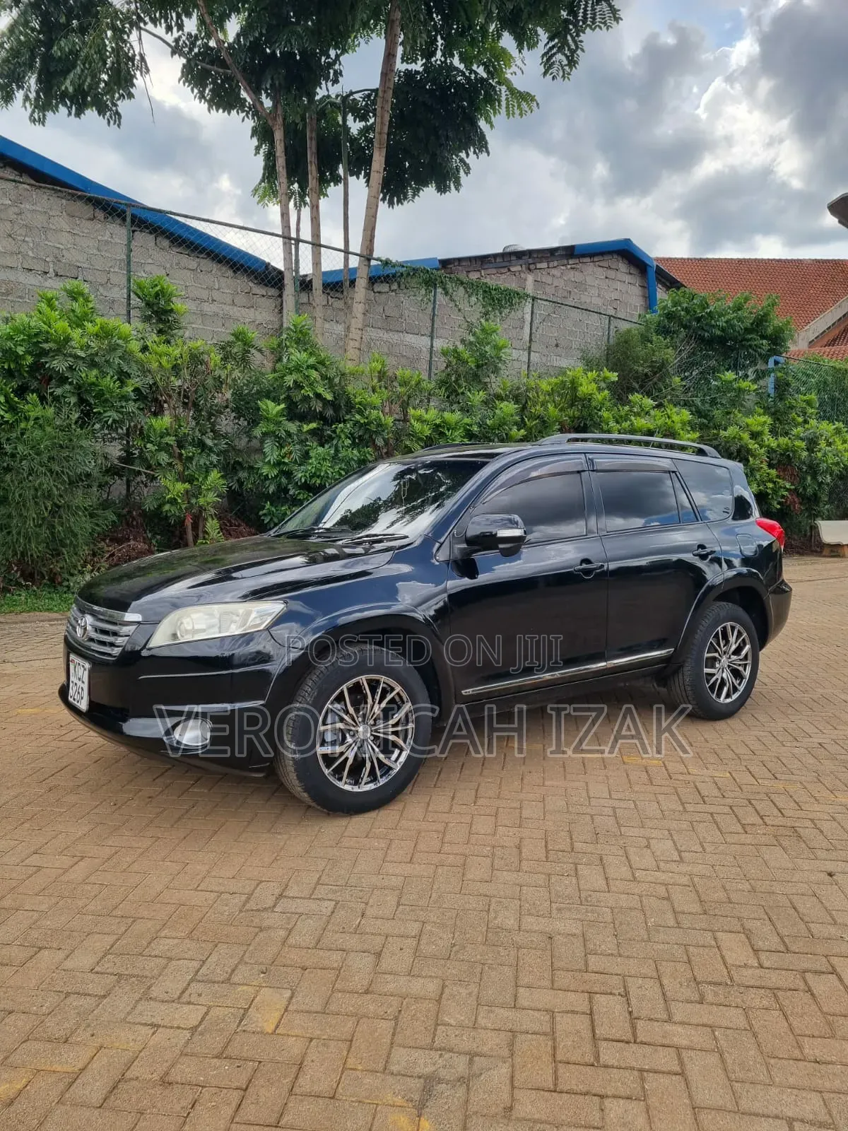 Toyota Vanguard 2013 Black