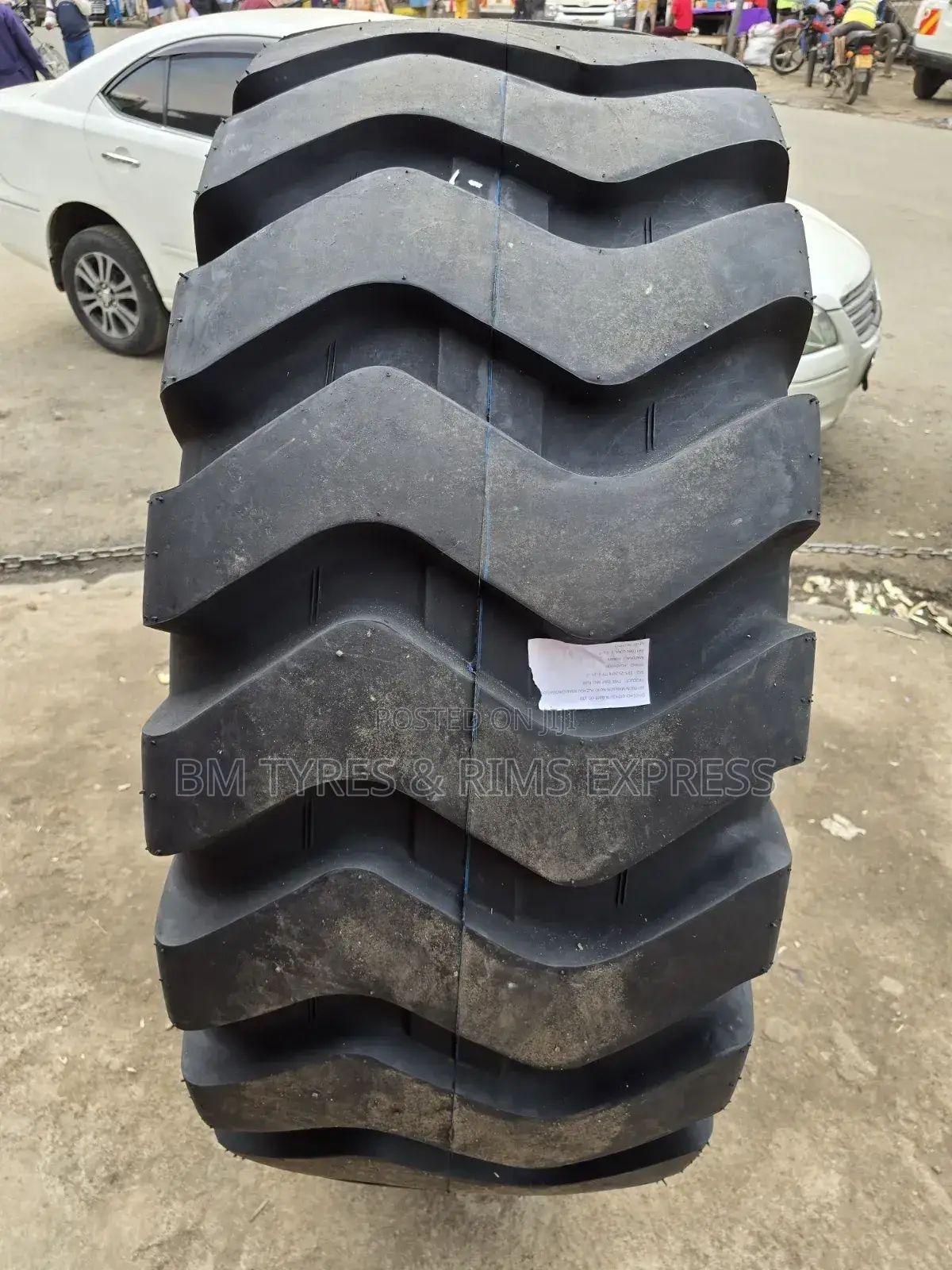 23.5-25 Roadhker Tyres (Tractor)