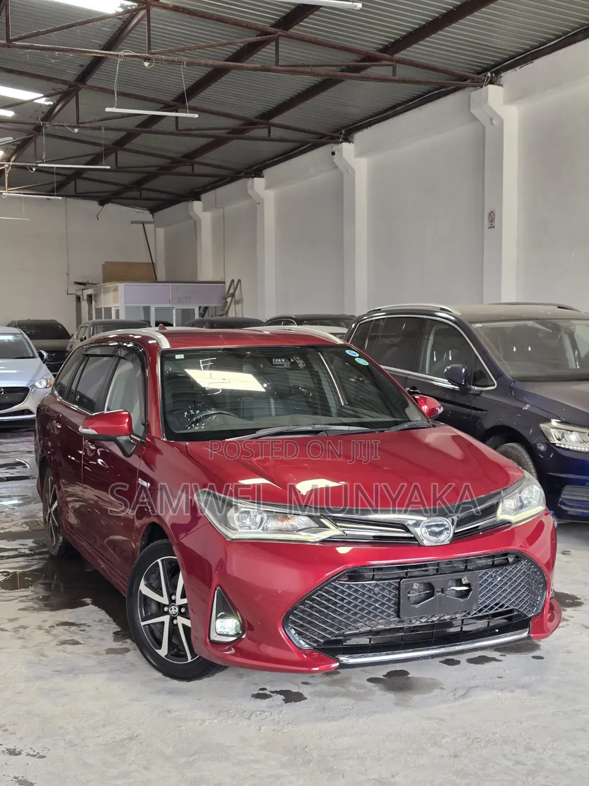 Toyota Corolla Fielder 1.5 Hybrid FWD 2019 Red