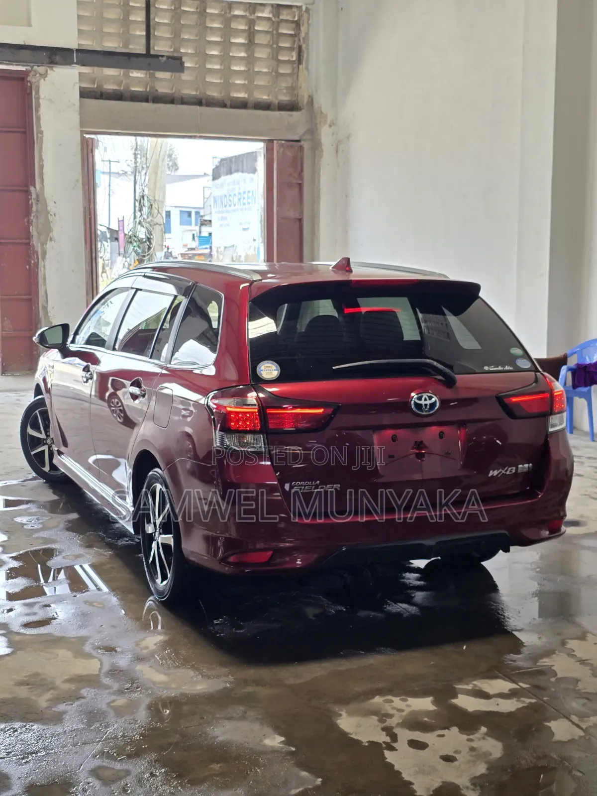 Toyota Corolla Fielder 1.5 Hybrid FWD 2019 Red