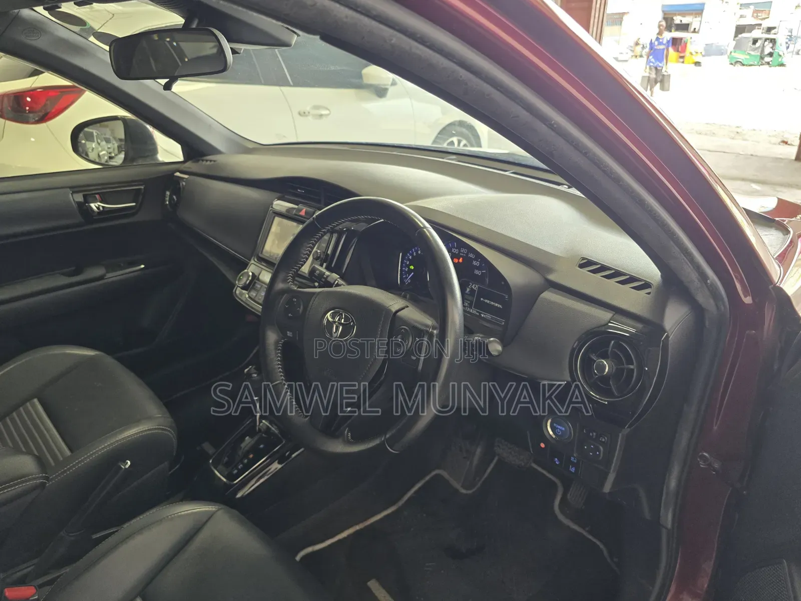 Toyota Corolla Fielder 1.5 Hybrid FWD 2019 Red