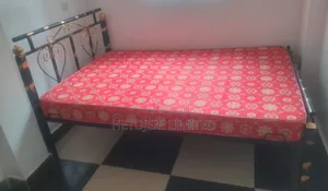 Ofa Kali! Kitanda 4×6 + Godoro Nzuri – 11,800 Pekee