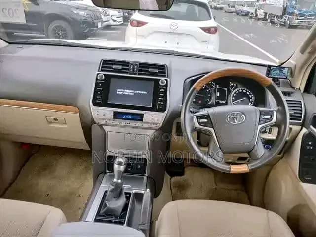 Toyota Land Cruiser Prado 4.0 Petrol TX 2018 White