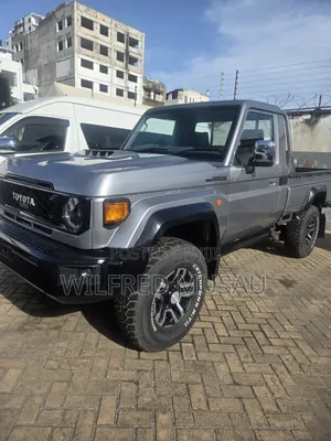 Toyota Land Cruiser 4.5 V8 TD 2020 Silver